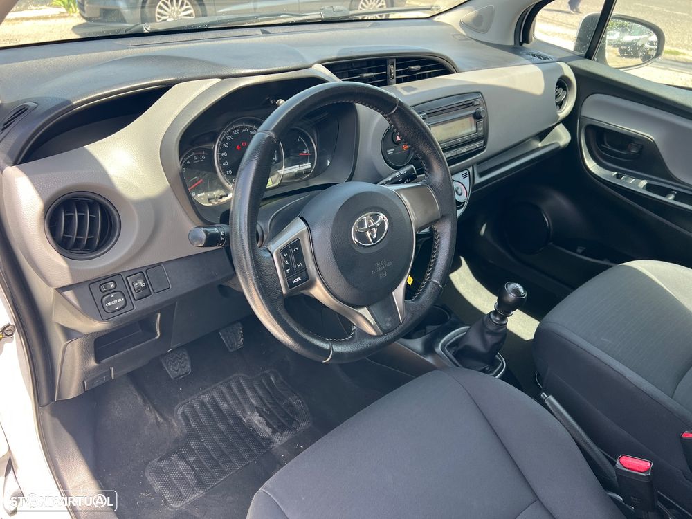 Toyota YARIS - 20