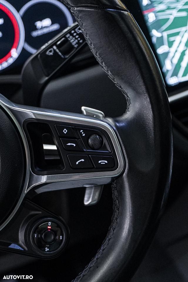Porsche Cayenne S Tiptronic S Platinum Edition - 32