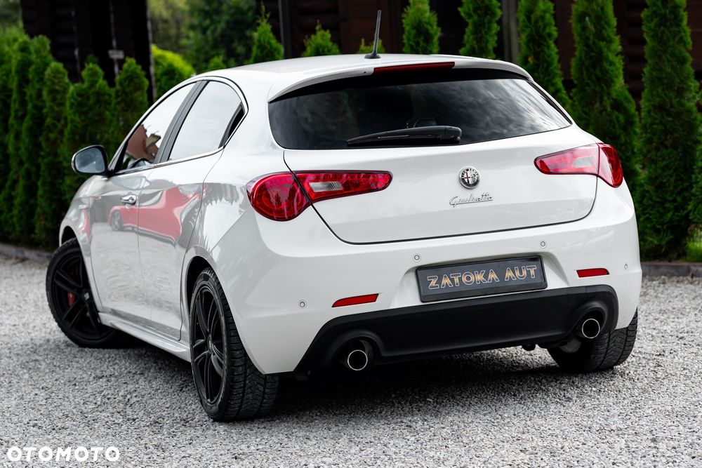 Alfa Romeo Giulietta 1.8 TBi 16V Quadrifoglio Verde - 8
