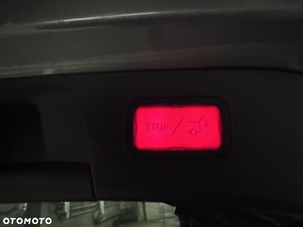 Mercedes-Benz GLA - 15