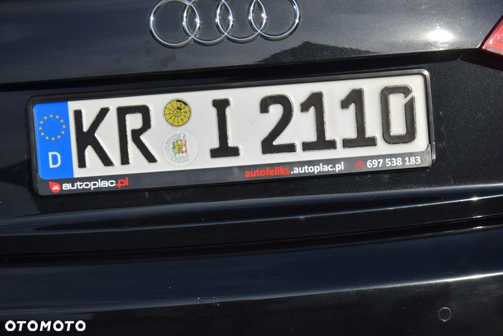 Audi A4 Limousine - 13