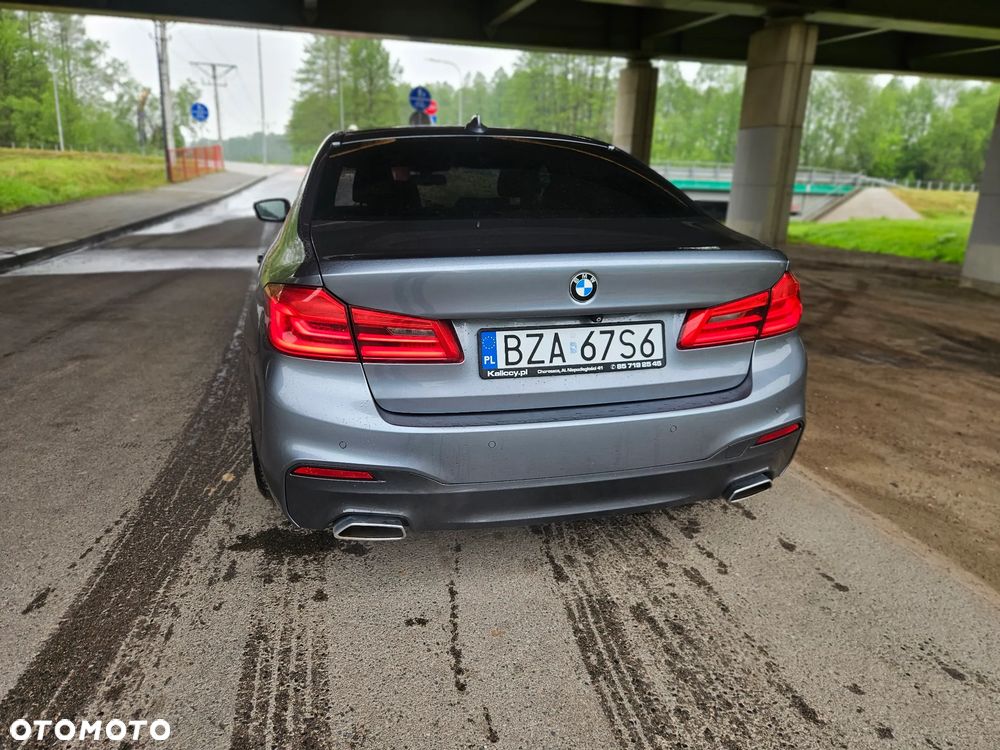 BMW Seria 5 520d xDrive - 4