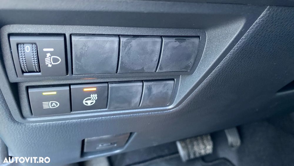 Toyota Yaris 1.5 VVT-i HSD Dynamic - 11