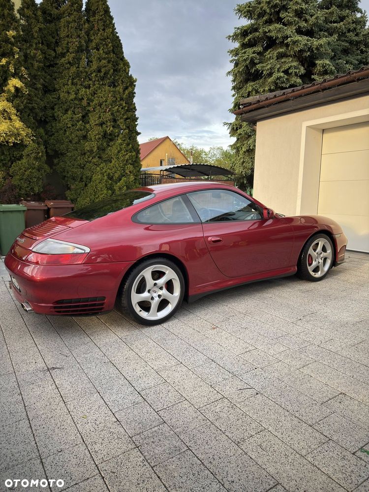 Porsche 911 Carrera 4S - 7