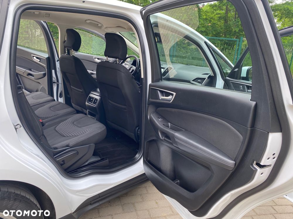 Ford S-Max 2.0 TDCi Titanium PowerShift - 38