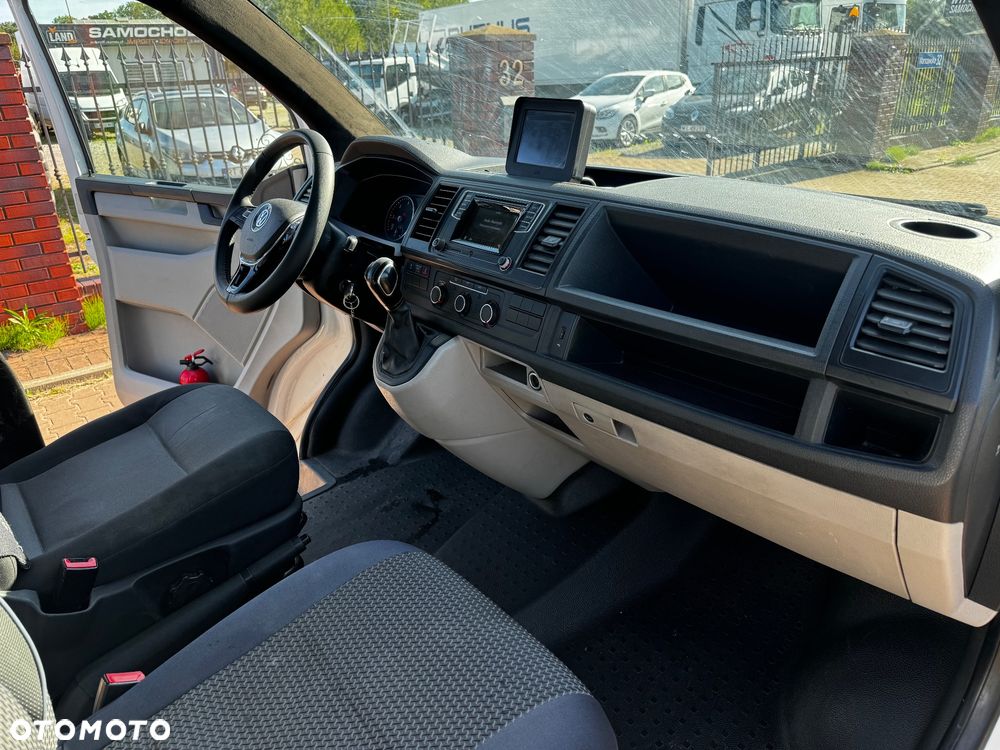 Volkswagen Transporter - 11