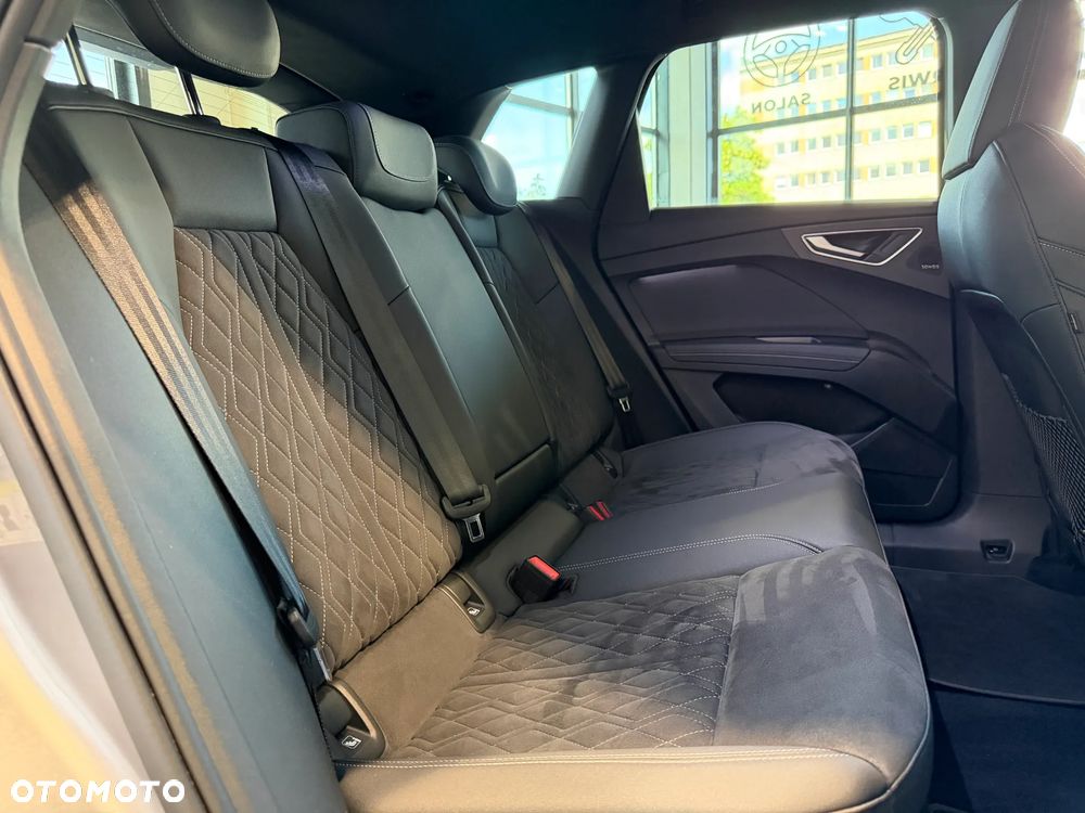 Audi Q4 e-tron 50 77kWh Quattro S Line - 19