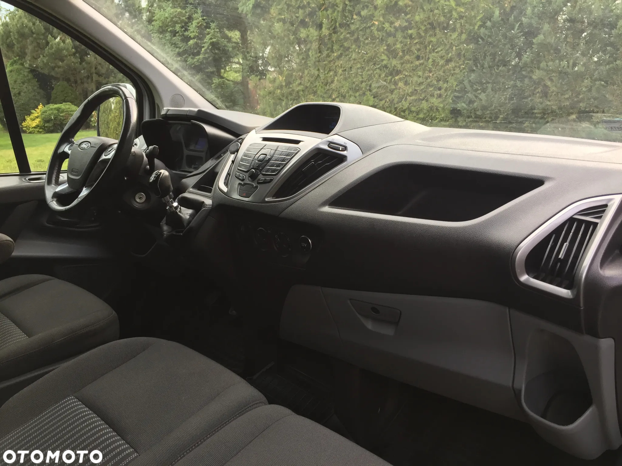 Ford TRANSIT CUSTOM - 8