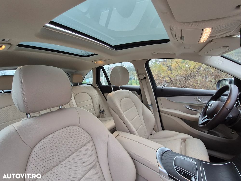 Mercedes-Benz GLC - 32