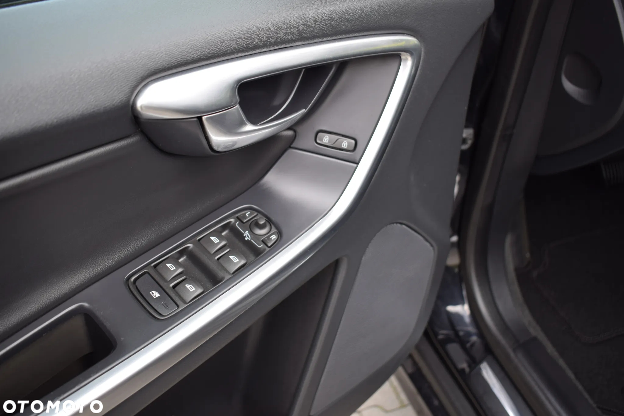 Volvo XC 60 - 21