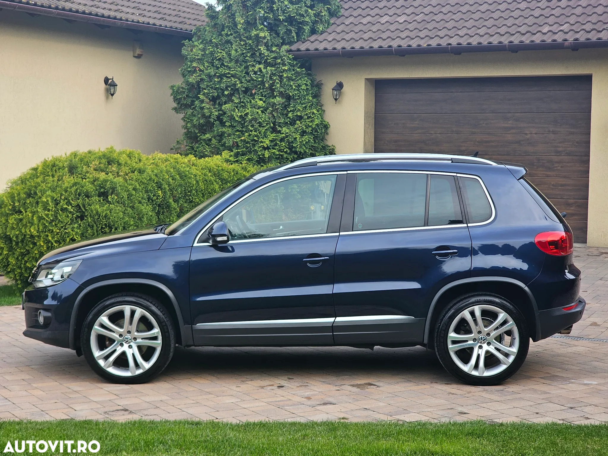 Volkswagen Tiguan 2.0 TDI 4Motion DSG Sport & Style - 13