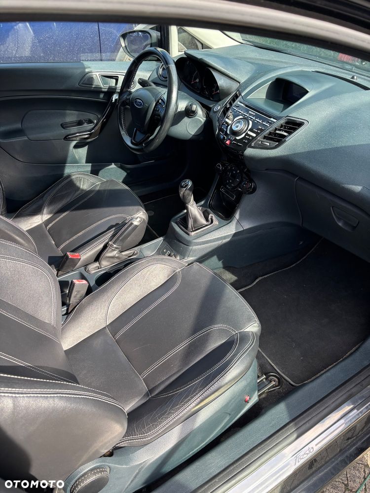 Ford Fiesta - 11