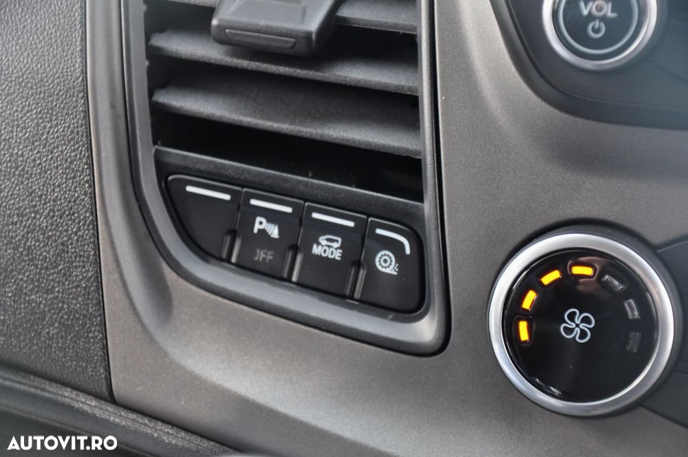 Ford Transit L2H2 9 Locuri - 19