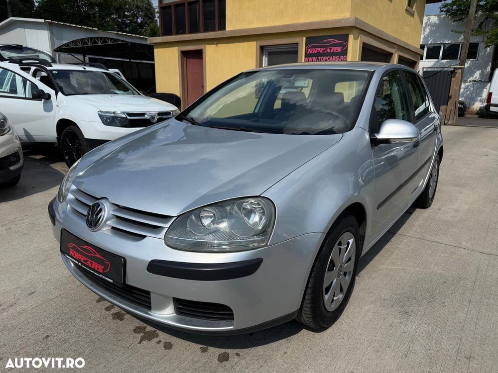 Volkswagen Golf - 1