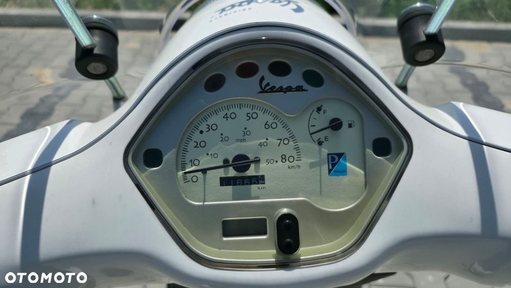 Piaggio Vespa - 9
