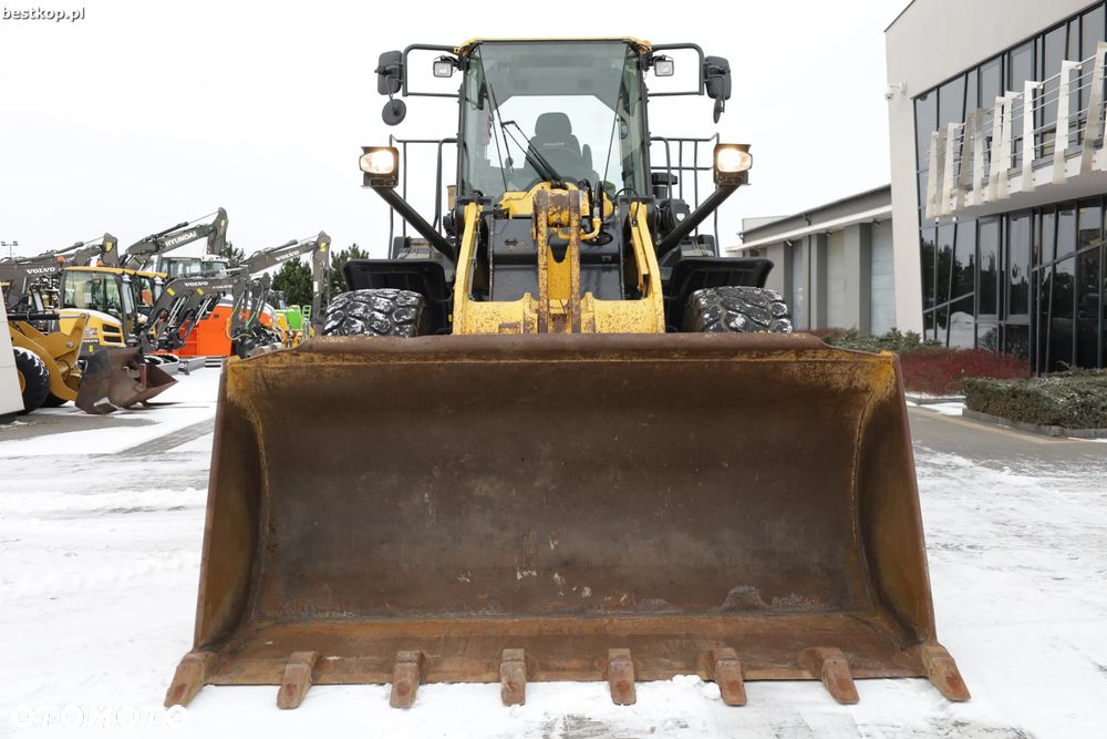 Komatsu WA380-8 - 18