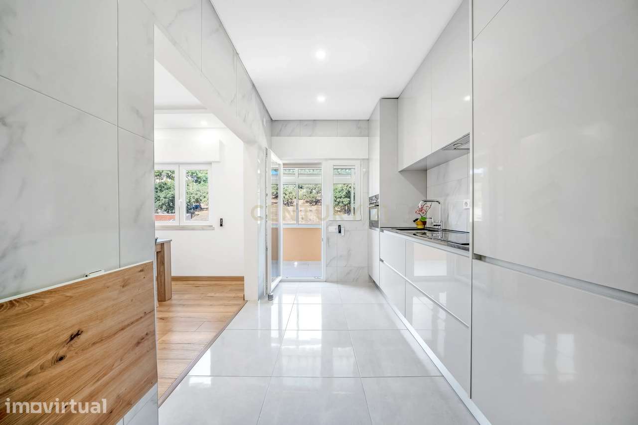 APARTAMENTO T3 | RENOVADO | GARAGEM | ARRECADAÇÃO| S.B.MESSINES - Grande imagem: 4/26