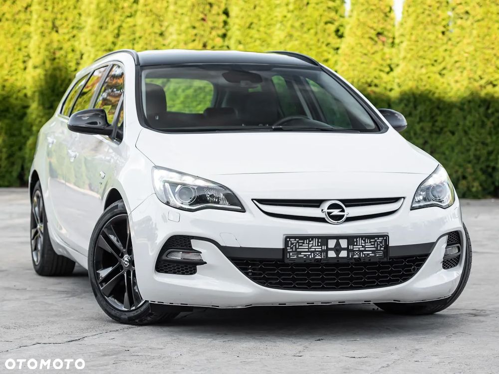 Opel Astra 1.6 T SIDI Cosmo S&S - 2