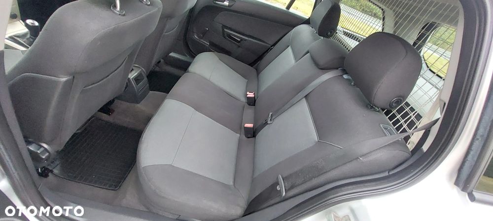 Opel Astra III 1.7 CDTI - 25