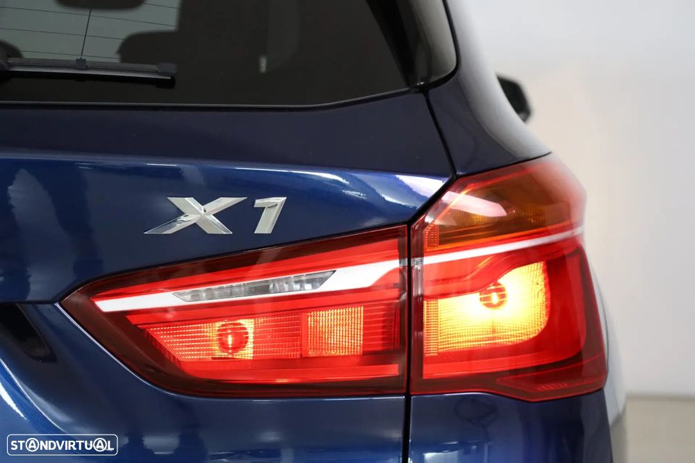 BMW X1 18 d sDrive Auto Advantage - 18