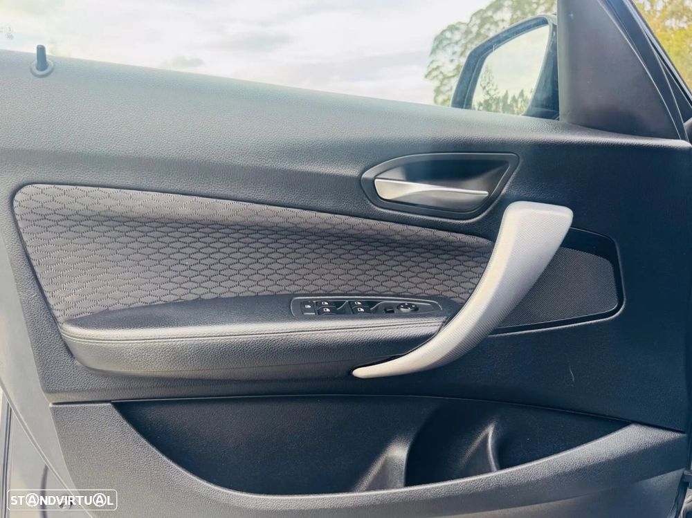 BMW 118 d Pack M - 14