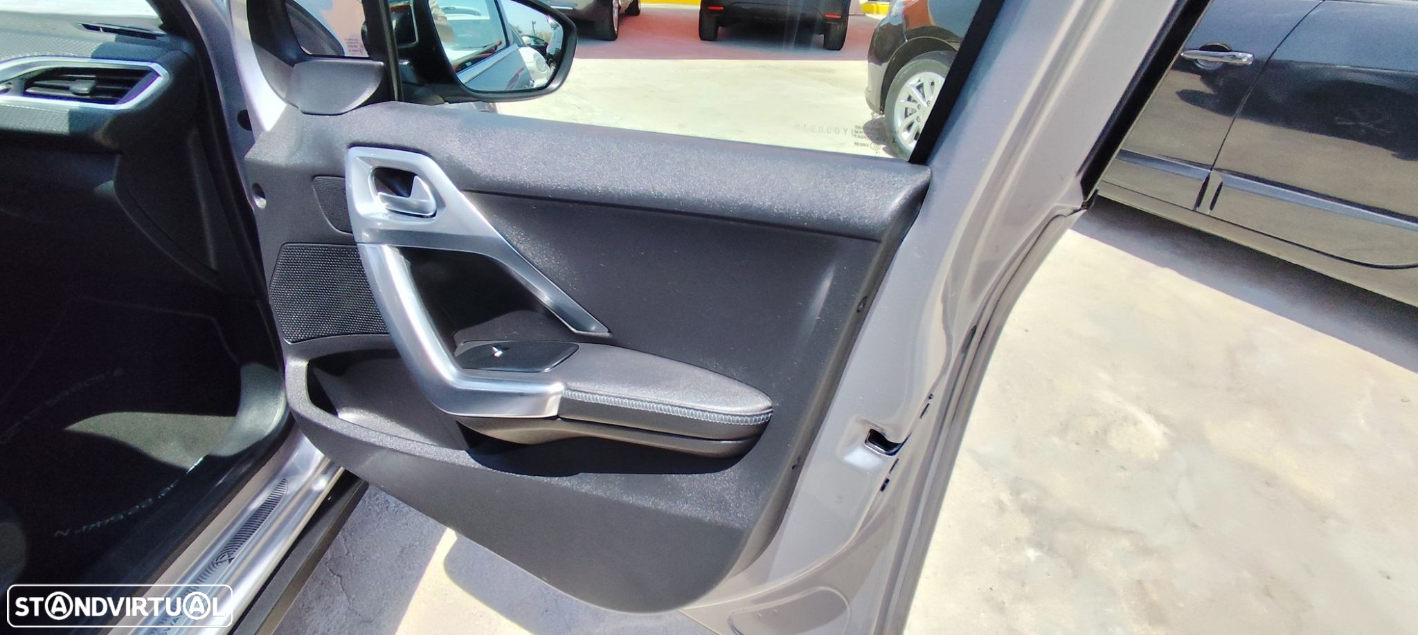 Peugeot 2008 1.6 BlueHDi Crossway - 17