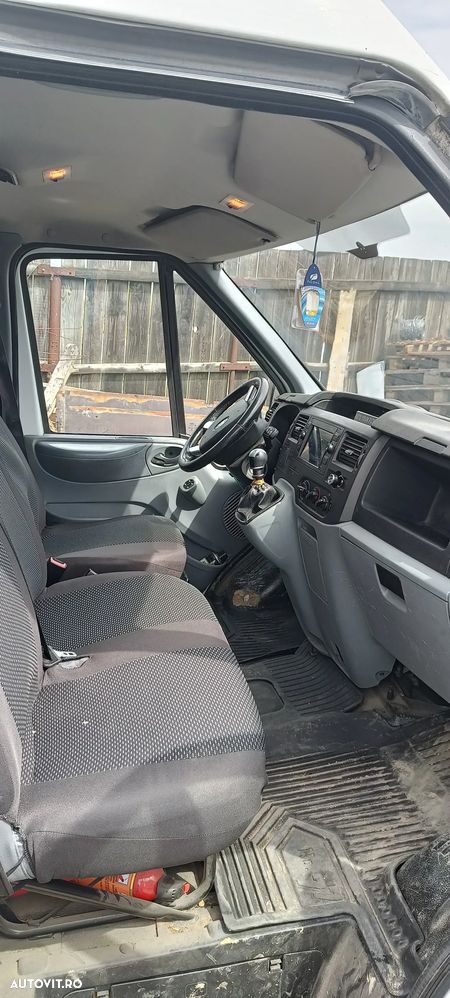 Ford Transit - 7