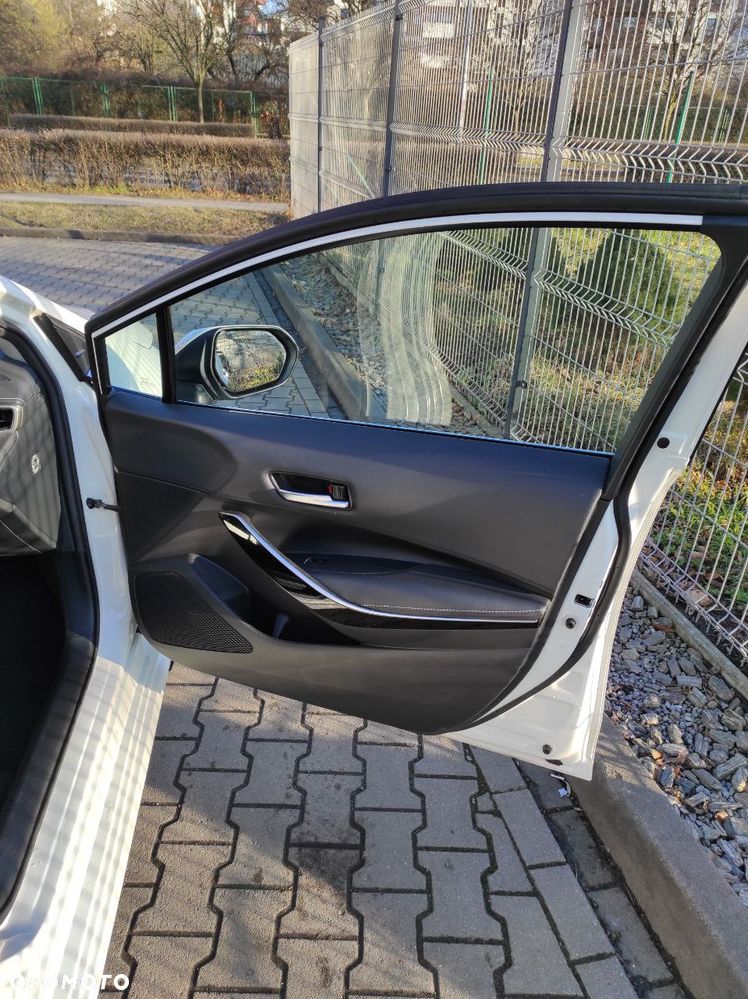 Toyota Corolla 1.8 Hybrid Executive - 21