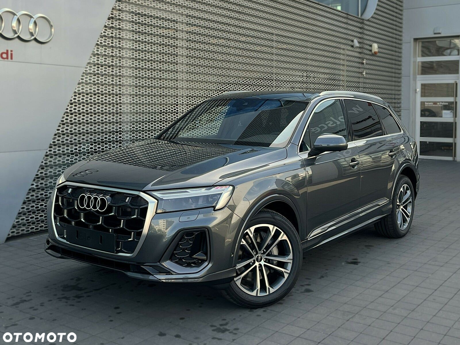 Audi Q7 - 8