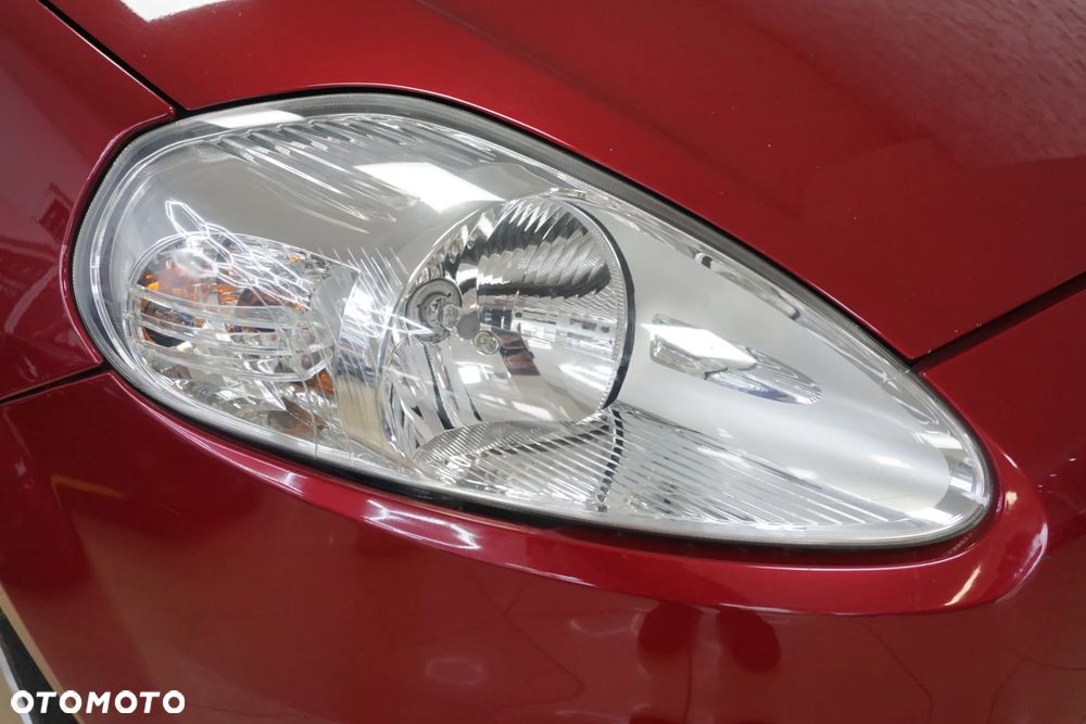 Fiat Grande Punto 1.4 8V - 11