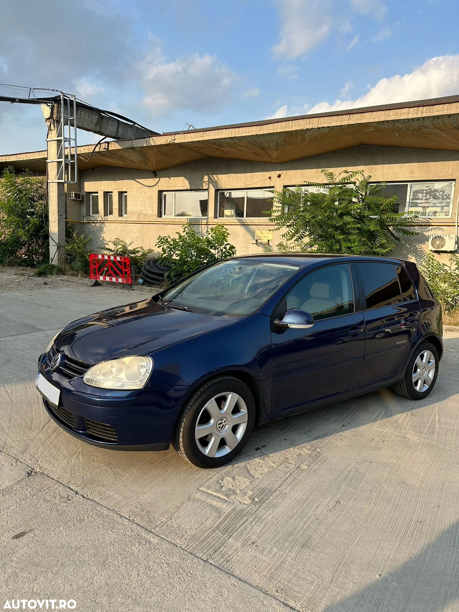 Volkswagen Golf 1.9 TDI Trendline - 2