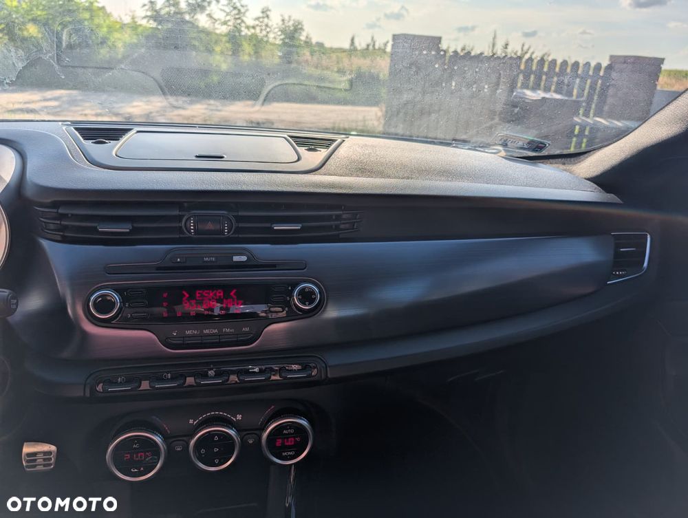 Alfa Romeo Giulietta 1.4 TB MultiAir Distinctive - 16