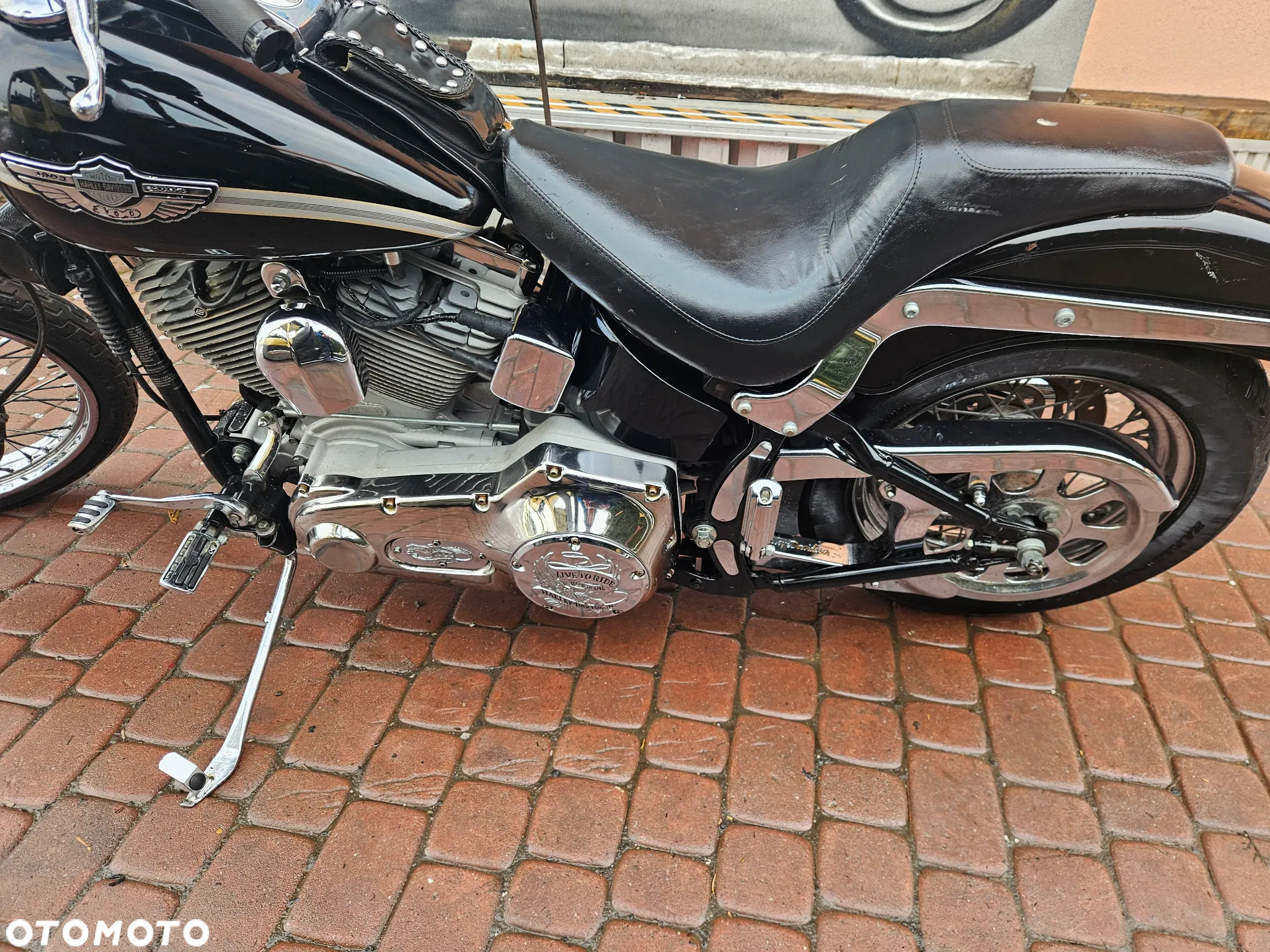 Harley-Davidson Softail Standard - 32