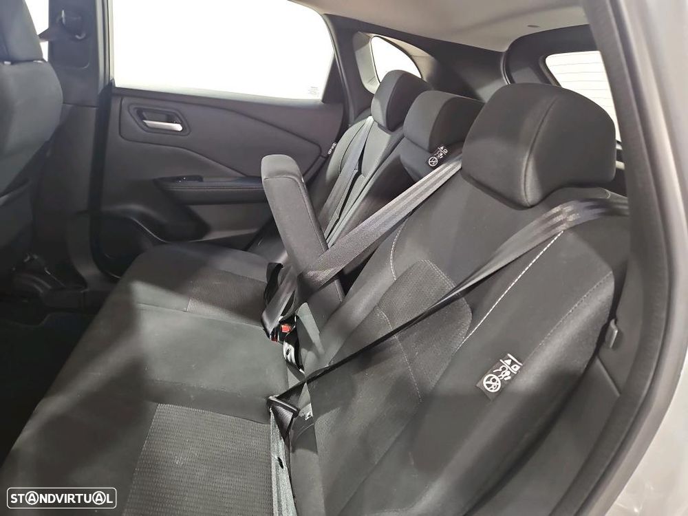 Nissan Qashqai 1.3 DIG-T Engage - 8