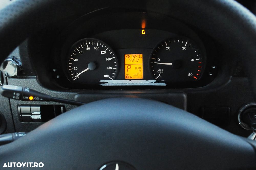 Mercedes-Benz Sprinter - 13