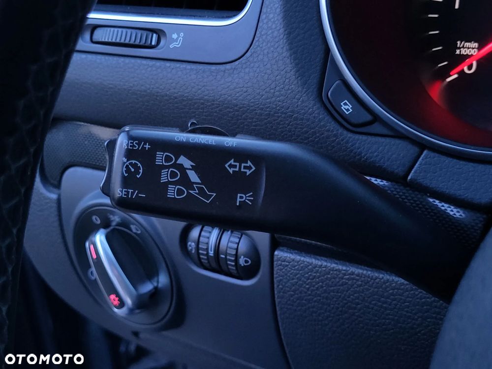 Volkswagen Golf - 19