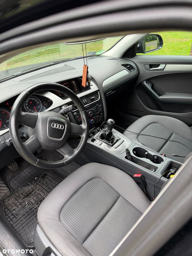 Audi A4 Avant 2.0 TDI - 6