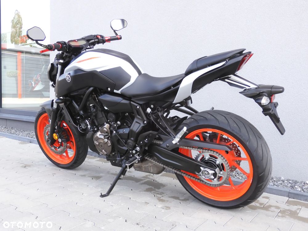 Yamaha MT - 37