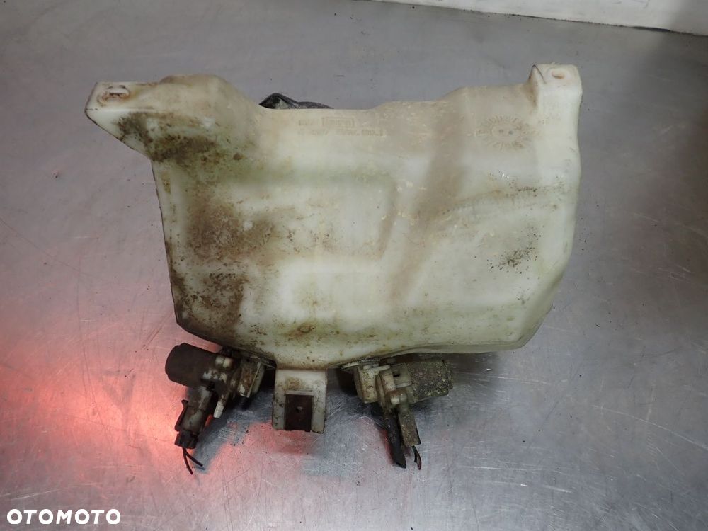 ZBIORNICZEK SPRYSKIWACZY JEEP GRAND CHEROKEE I - 5