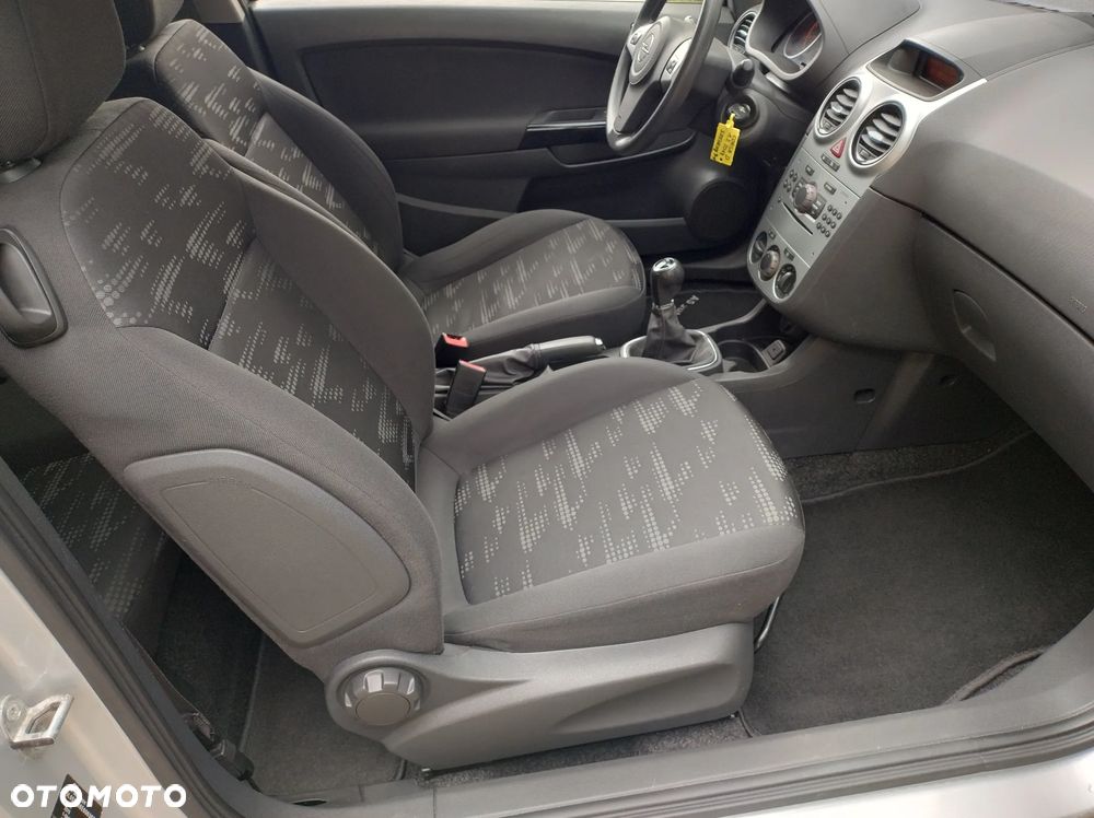 Opel Corsa 1.2 16V Color Edition - 16