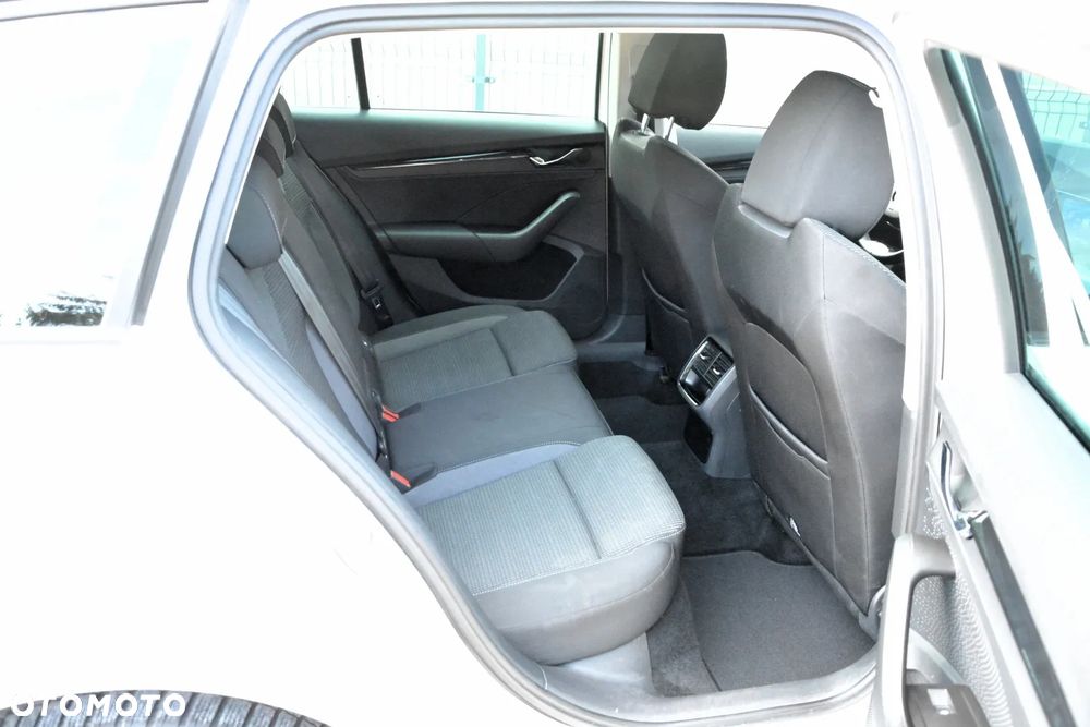 Skoda Octavia 1.0 TSI Ambition - 34