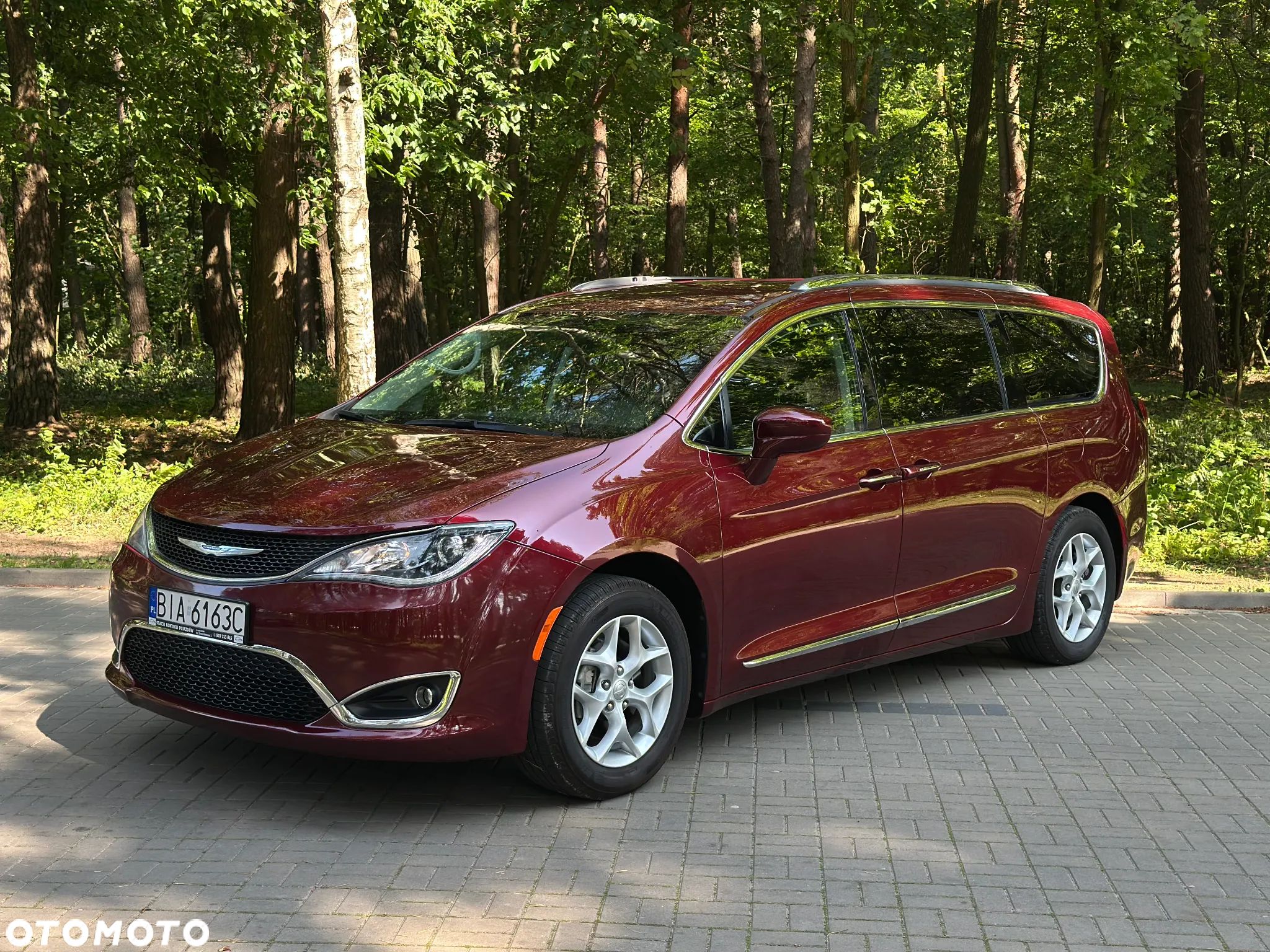 Chrysler Pacifica - 1