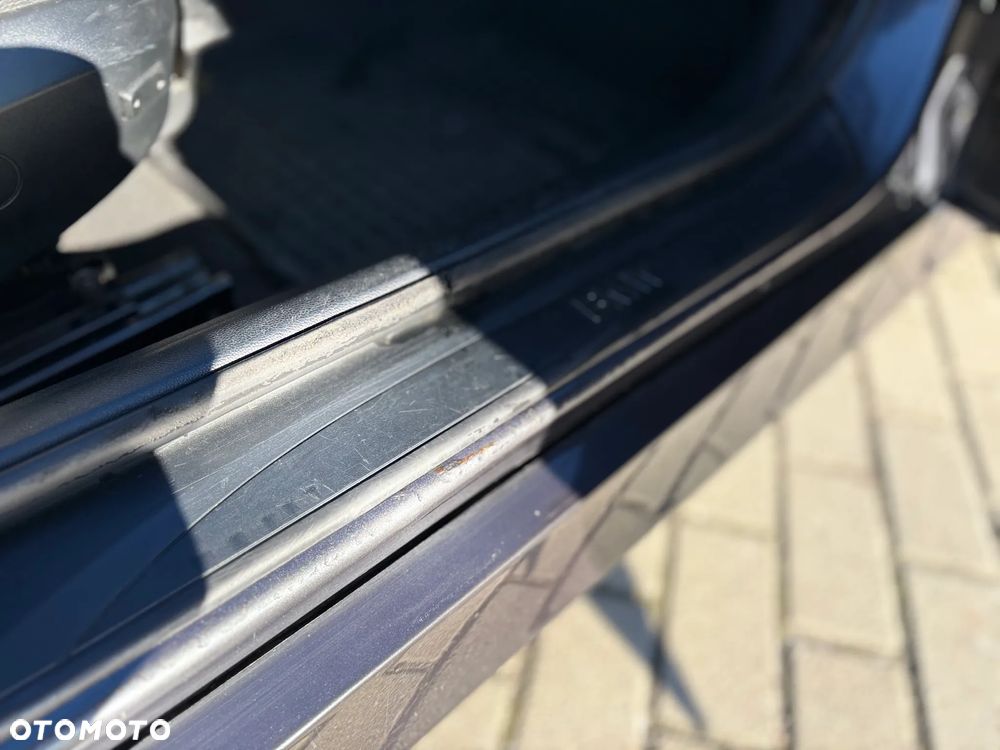 BMW Seria 3 320d - 28