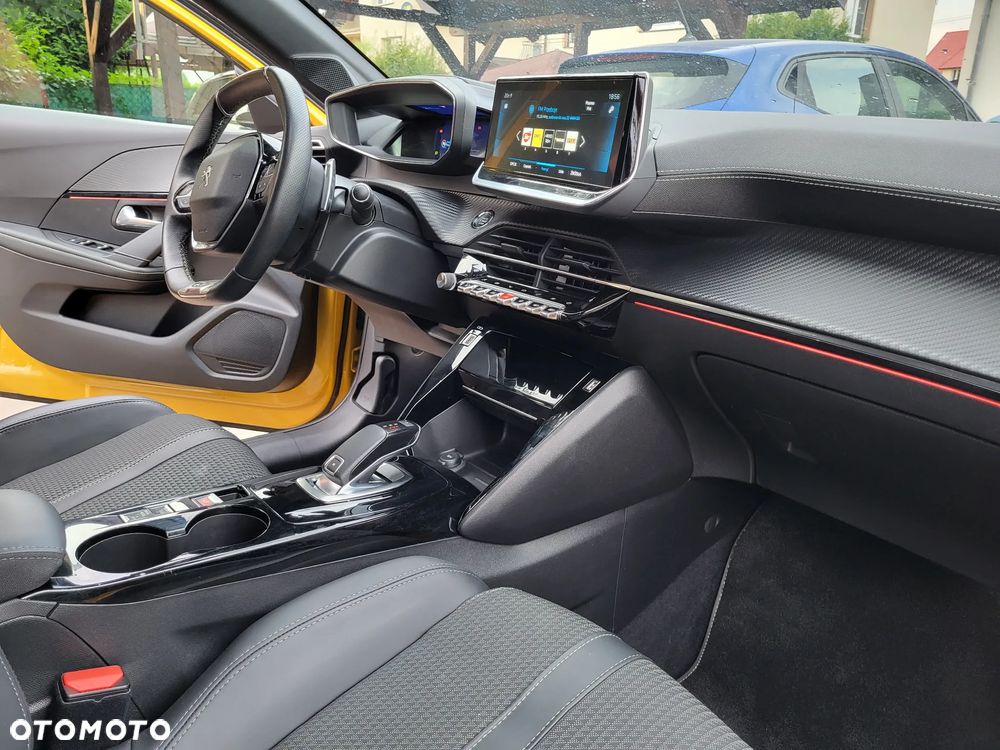 Peugeot 208 1.2 PureTech GT Line S&S EAT8 - 27