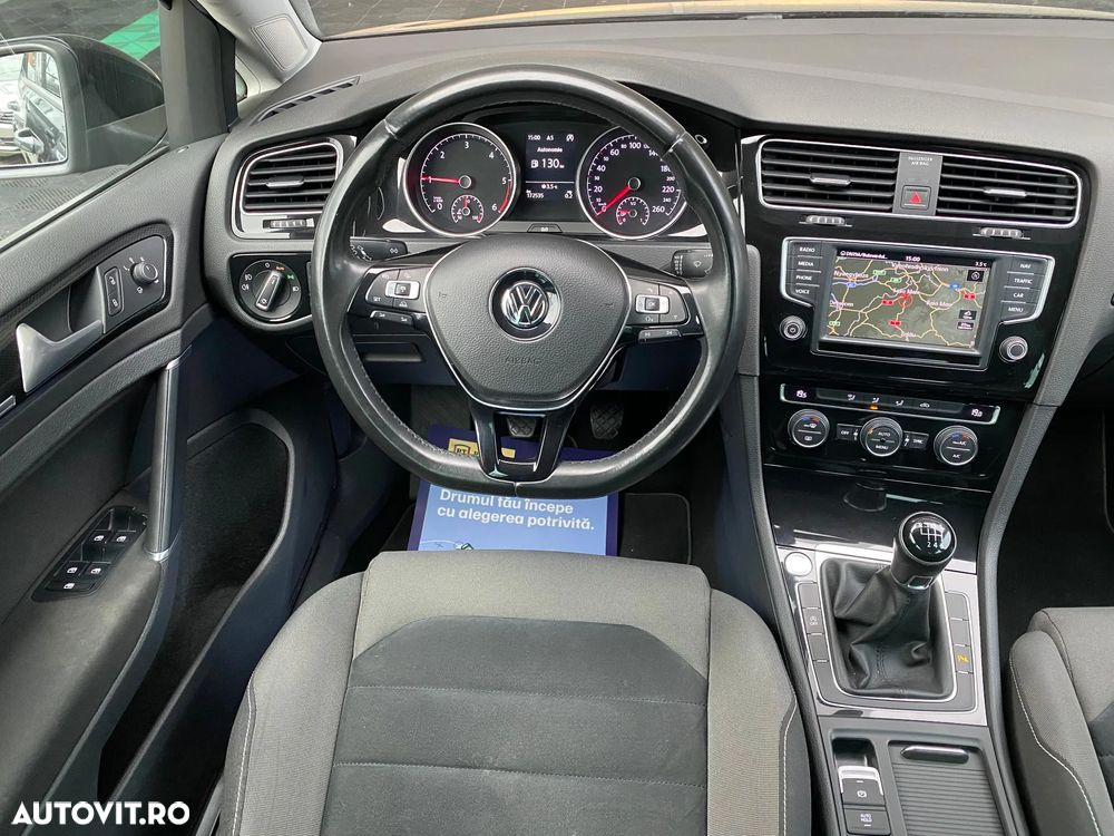 Volkswagen Golf - 15