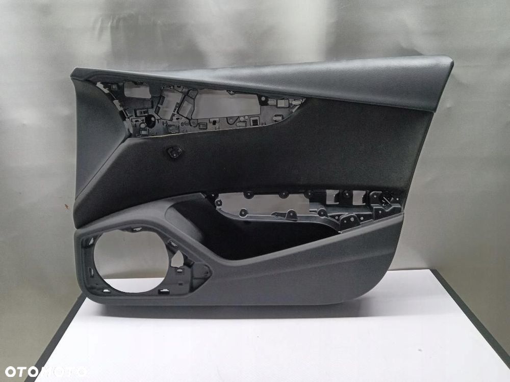 BOCZEK DRZWI PRAWY PRZÓD AUDI A4 B9 8W0867134 - 1