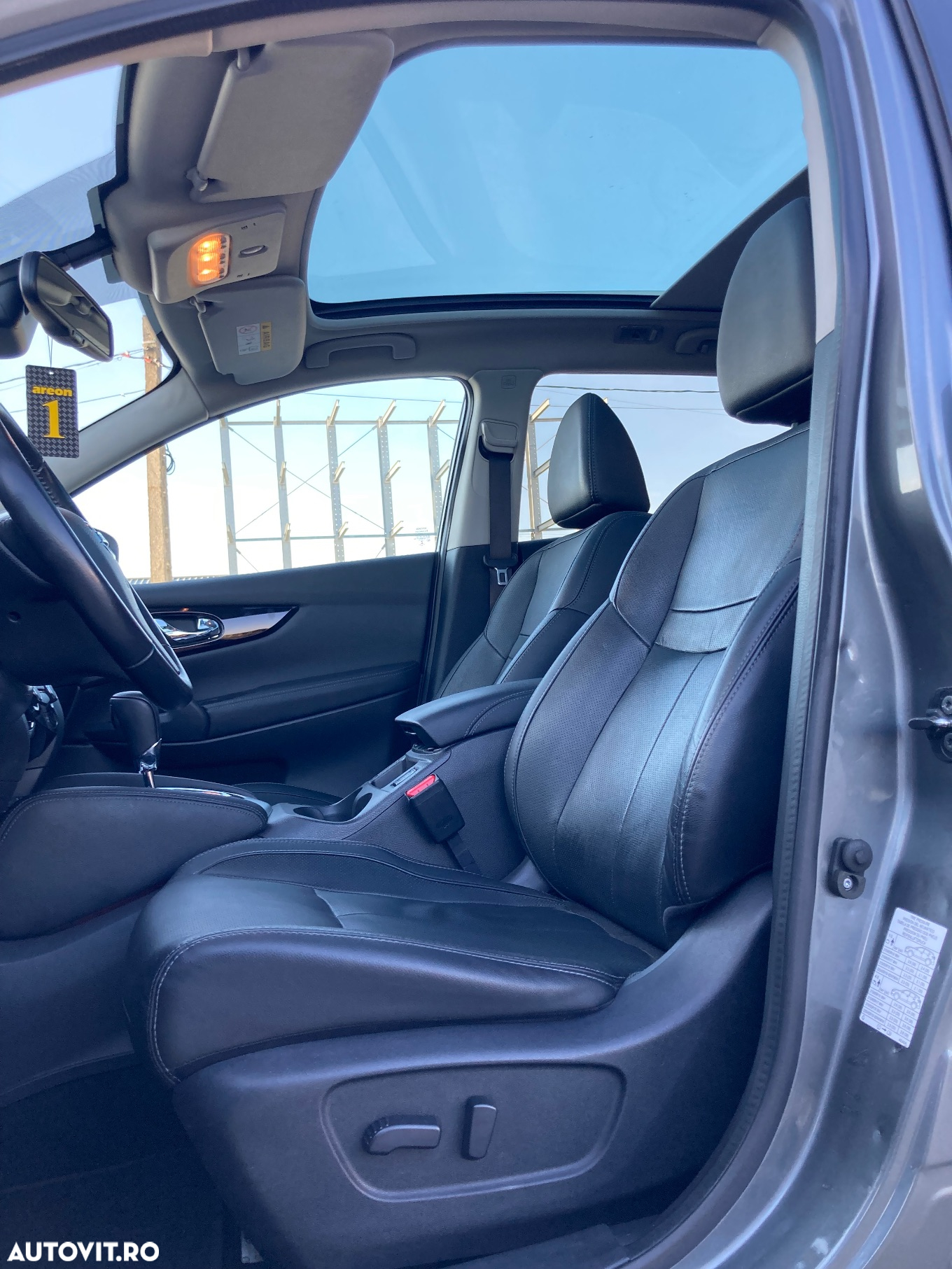 Nissan Qashqai 1.6 DCI Start/Stop X-TRONIC Tekna - 25
