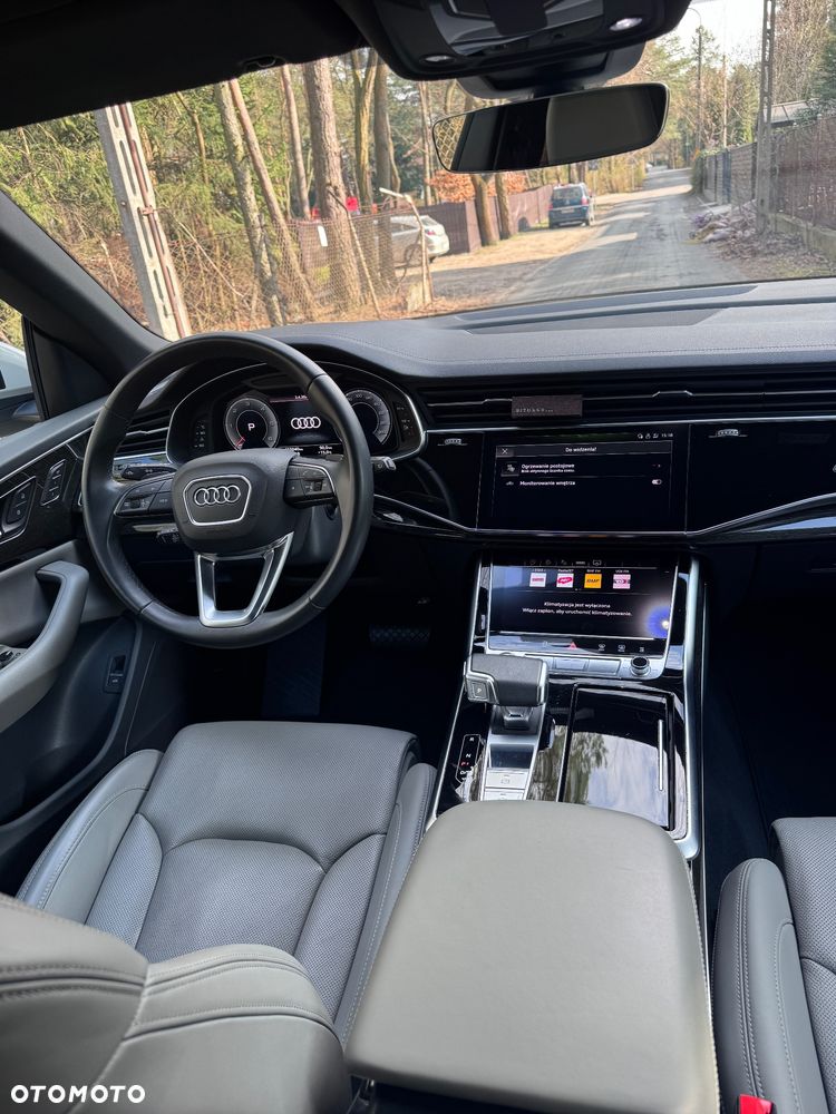 Audi Q8 - 11
