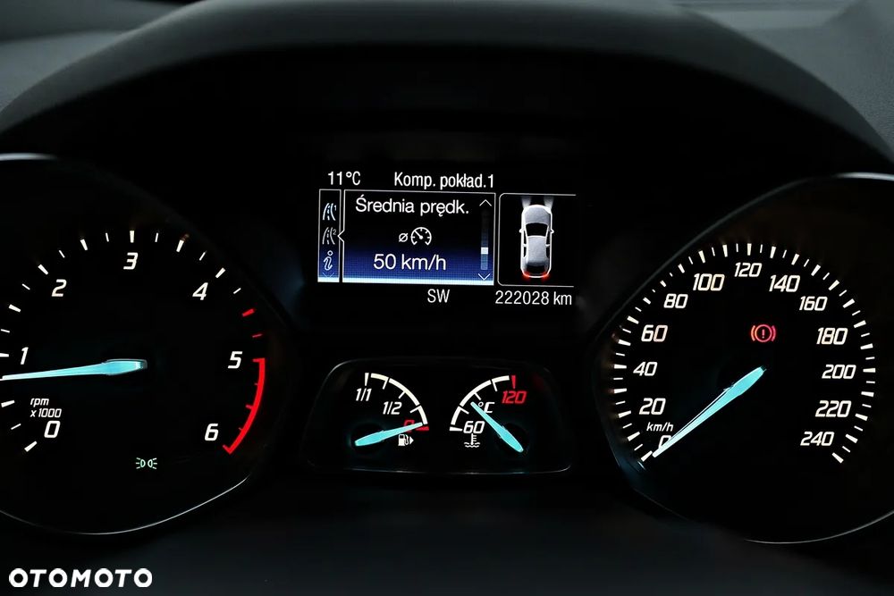 Ford Kuga 2.0 TDCi 2x4 Titanium - 36
