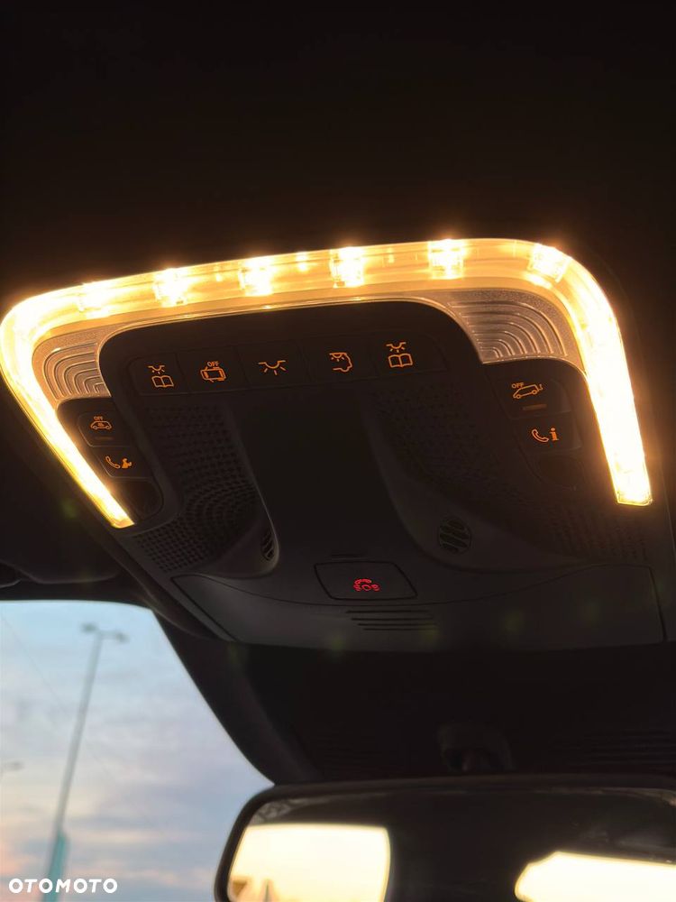 Mercedes-Benz Klasa V 250 d 4-Matic 7G-Tronic (d³ugi) - 13